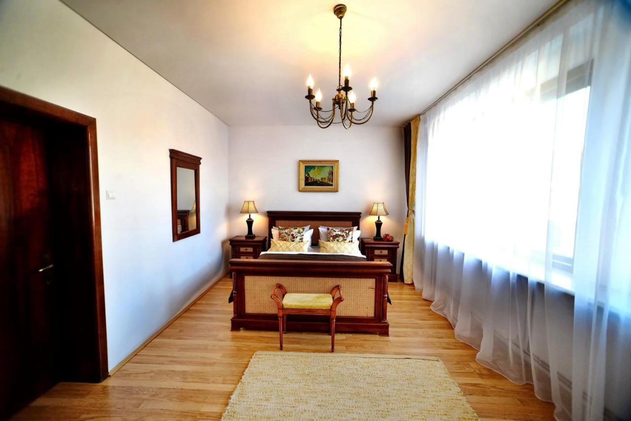 מלון דבה Casa Negustorului מראה חיצוני תמונה